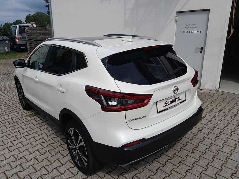 Nissan Qashqai 1.3 DIG-T DCT N-CONNECTA*NAVI*PANORAMA