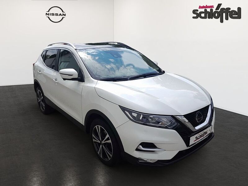 Nissan Qashqai 1.3 DIG-T DCT N-CONNECTA*NAVI*PANORAMA