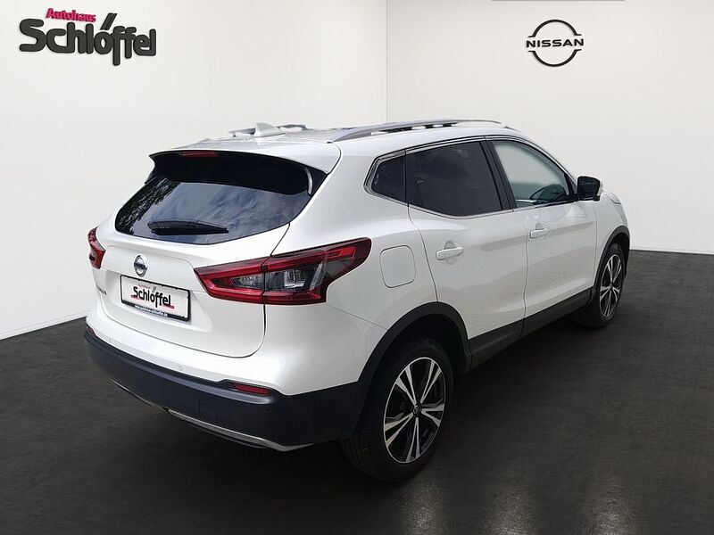 Nissan Qashqai 1.3 DIG-T DCT N-CONNECTA*NAVI*PANORAMA