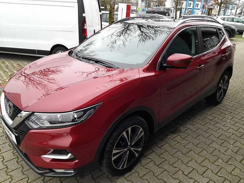 Nissan Qashqai 1.3 DIG-T DCT ZAMA*NAVI*SHZ