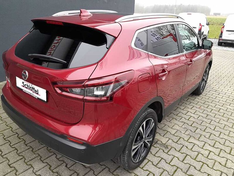 Nissan Qashqai 1.3 DIG-T DCT ZAMA*NAVI*SHZ