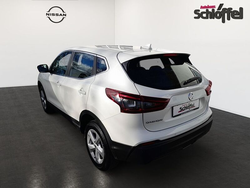 Nissan Qashqai 1.3 DIG-T DCT SHIRO*NAVI*SHZ*ALU