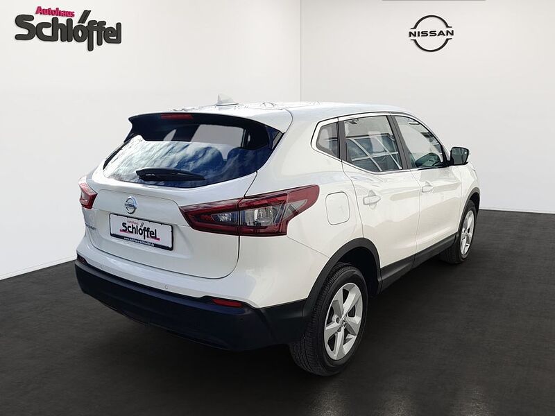 Nissan Qashqai 1.3 DIG-T DCT SHIRO*NAVI*SHZ*ALU